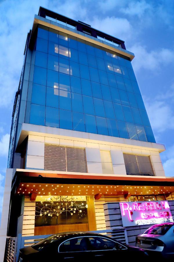 Regenta Central Noida, Sector 49 Exteriör bild